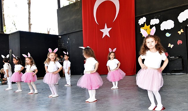 Bornova&rsquo;da 23 Nisan Coşkusu