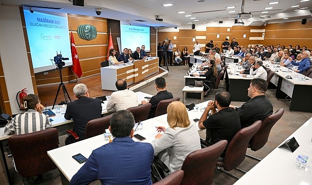 Bornova&rsquo;da altyapı hizmetleri ve uluslararası iş birlikleri g&uuml;&ccedil;leniyor