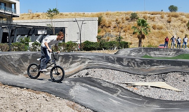 Bornova&rsquo;da pedallar geleceğe d&ouml;necek