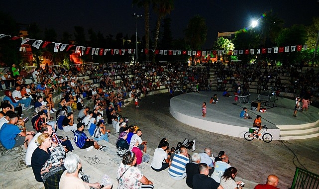 Bornova&rsquo;da Yaz Akşamlarına Sinema B&uuml;y&uuml;s&uuml;