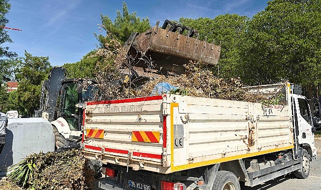 Bornova&rsquo;da yaz &ouml;ncesi yangın ve &ccedil;evre seferberliği
