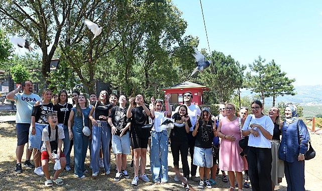 Bosnalı &ouml;ğrenciler Osmangazi&rsquo;de hayvan sevgisiyle buluştu