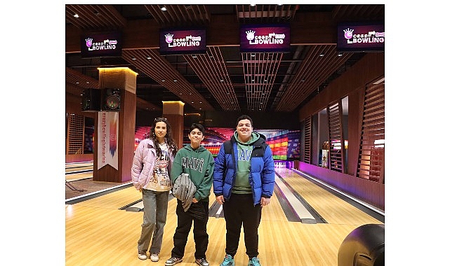 Bowling Turnuvasında Yarıyıl Tatilinin Tadını &Ccedil;ıkardılar