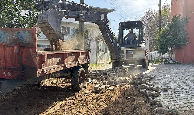 Bozdoğan'da Kilitli Parke Taş D&ouml;şeme &Ccedil;alışmaları Hız Kesmeden Devam Ediyor