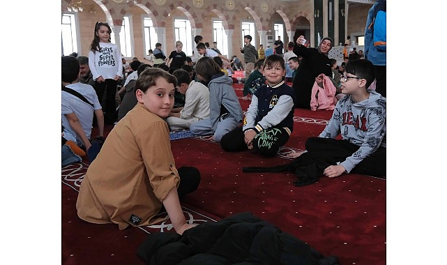 Bu etkinlik &ccedil;ocuklara dijital farkındalık kazandırıyor