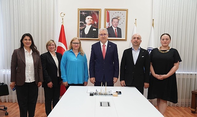 Bu proje ile yaşlılar i&ccedil;in yapay zeka destekli iletişim ve bilişsel fonksiyon izleme sistemi geliştirilecek