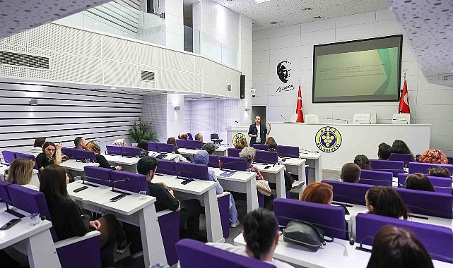 Buca Belediyesi&rsquo;nden anlamlı adım: &Ccedil;alışanlarına otizm farkındalık eğitimi verdi
