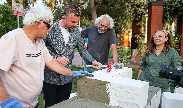 Buca Belediyesi&rsquo;nden Edip Akbayram&rsquo;a vefa