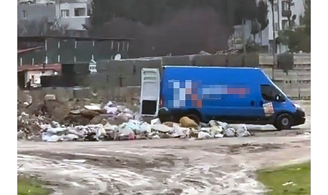 Buca Belediyesi&rsquo;nden ka&ccedil;ak moloza sıfır tolerans