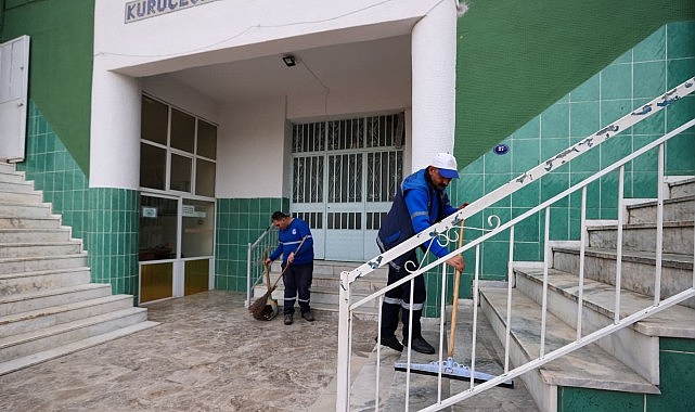 Buca&rsquo;da bayram &ouml;ncesi &ldquo;ibadet alanları&rdquo; seferberliği