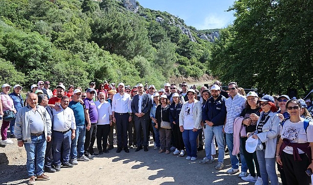 Buca&rsquo;da D&uuml;nya İklim G&uuml;n&uuml;&rsquo;nde farkındalık yaratan doğa y&uuml;r&uuml;y&uuml;ş&uuml;