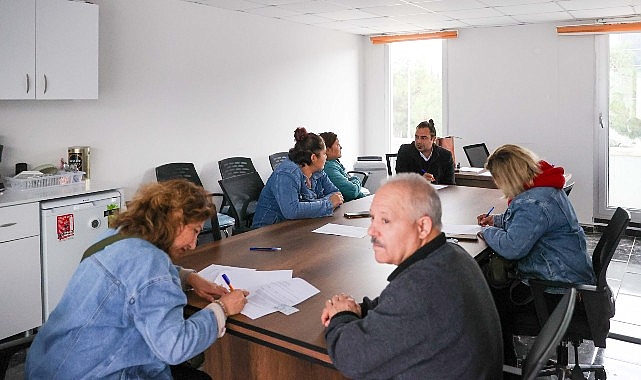 Buca&rsquo;nın Etkin İstihdam Ofisleri meyvelerini veriyor:  6 ayda 887 kişi işe yerleşti