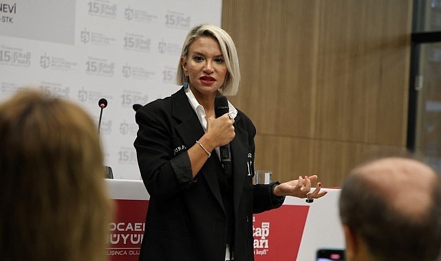 Buharalı, Kocaeli Kitap Fuarı&rsquo;nda ruhsal yolculuğunu anlattı;  &ldquo;Merkeze Allah&rsquo;ın rızasını koyun&rdquo;