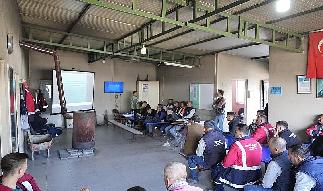 Burhaniye Belediyesi Fen İşleri personeline İş Sağlığı ve G&uuml;venliği eğitimi verildi