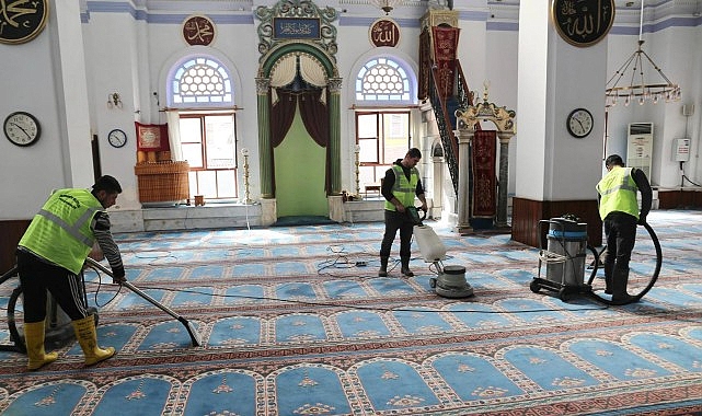 Burhaniye Belediyesi Ramazan Ayı&rsquo;nda Dayanışmayı B&uuml;y&uuml;t&uuml;yor
