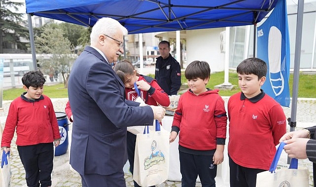 Burhaniye Belediyesi&rsquo;nden Uluslararası Sıfır Atık G&uuml;n&uuml;&rsquo;ne Anlamlı Etkinlik