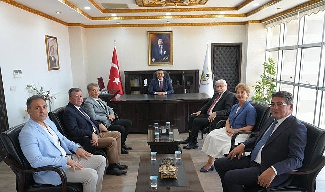 Burhaniye Belediyesi&rsquo;nden Yeni Kaymakama Ziyaret
