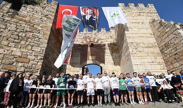 Bursa&rsquo;nın Kalbinde Nefes Kesen Koşu