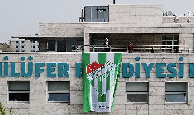 Bursaspor&rsquo;un şampiyonluk heyecanı Nil&uuml;fer&rsquo;de zirve yaptı