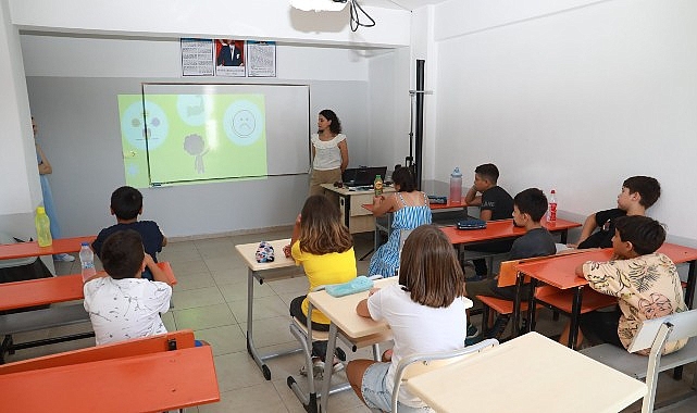 BURSEM&rsquo;de akran zorbalığı farkındalık etkinliği ger&ccedil;ekleşti