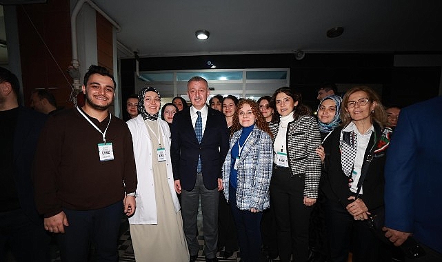 B&uuml;y&uuml;kakın: &ldquo;Akademi Liselerde gen&ccedil;lerimizi geleceğe hazırlıyoruz&rdquo;