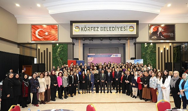 B&uuml;y&uuml;kakın: &ldquo;Kadının olmadığı toplumun geleceği de yoktur&rdquo;