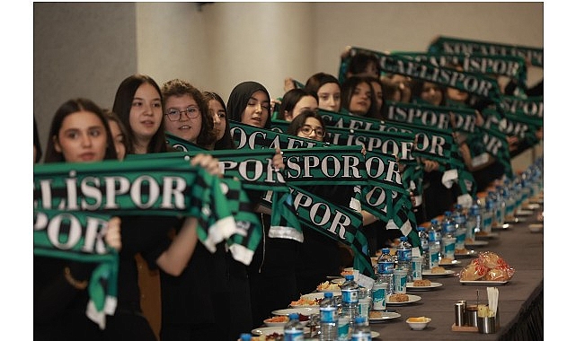 B&uuml;y&uuml;kakın ve &ouml;ğrencilerin Kocaelispor dolu akşamı!