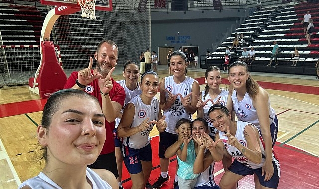 B&uuml;y&uuml;kşehir Basketbol Yerel Ligi B&uuml;y&uuml;k Kadınlar da şampiyon oldu