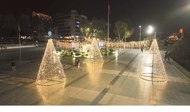 B&uuml;y&uuml;kşehir Belediyesi Antalya&rsquo;yı s&uuml;sl&uuml;yor