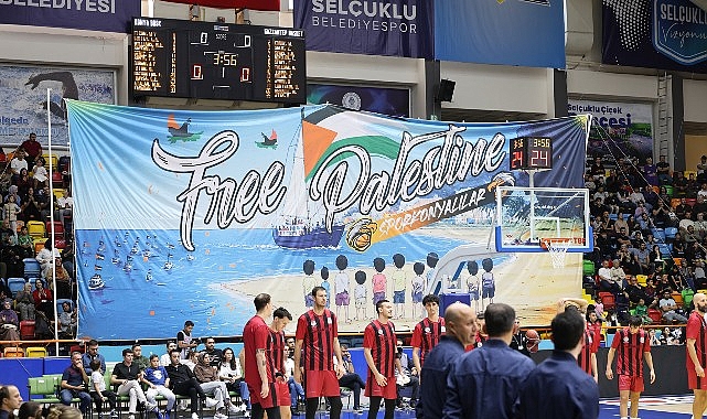 B&uuml;y&uuml;kşehir Belediyespor - Gaziantep Basketbol Ma&ccedil;ında Gazze&rsquo;ye Destek Pankartı A&ccedil;ıldı