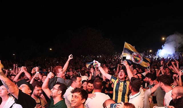 B&uuml;y&uuml;kşehir Final Four heyecanını dev ekrana taşıdı