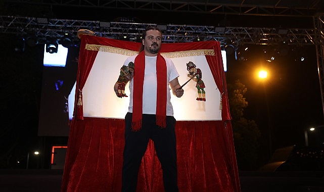 B&uuml;y&uuml;kşehir Mobil Aşevi&rsquo;nden sıcak yemek ikramı
