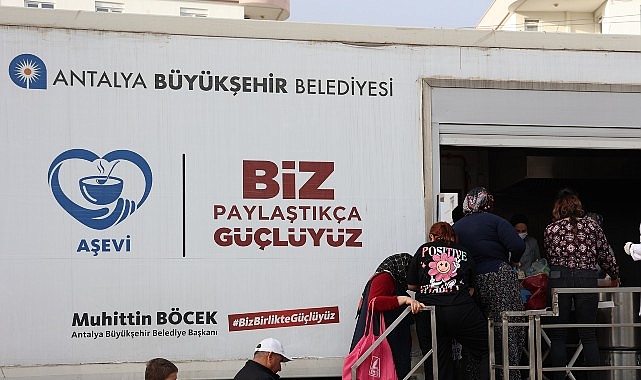 B&uuml;y&uuml;kşehir Ramazan bereketini mahallelere taşıyor