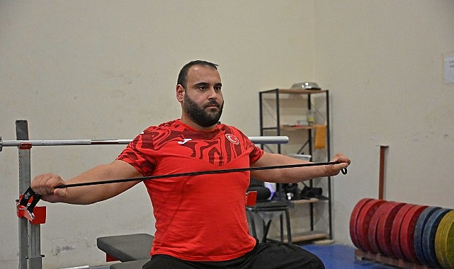 B&uuml;y&uuml;kşehir sporcusu Faruk &Ouml;zt&uuml;rk Avrupa ikincisi oldu