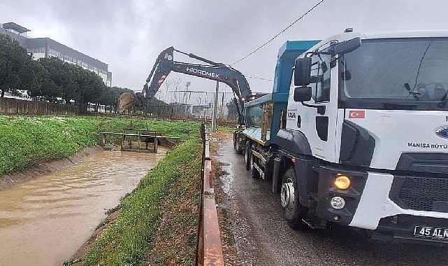 B&uuml;y&uuml;kşehir ve MASKİ Ekipleri Yağışa Karşı Teyakkuzda