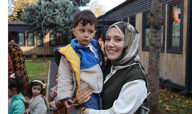 B&uuml;y&uuml;kşehir&rsquo;den ekranla b&uuml;y&uuml;yen &ccedil;ocuklar i&ccedil;in altın &ouml;neriler; &ldquo;Ekranı yasaklamayalım, dengeli kullanalım&rdquo;