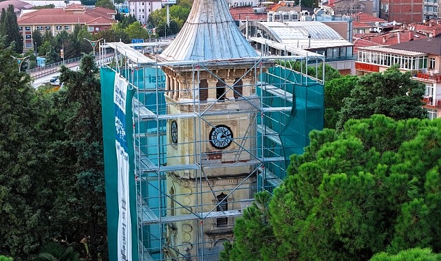 B&uuml;y&uuml;kşehir'den İzmit Saat Kulesi'nde titiz &ccedil;alışma