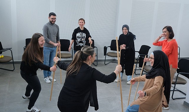 B&uuml;y&uuml;kşehir&rsquo;den sanat ve hayatı buluşturan at&ouml;lye