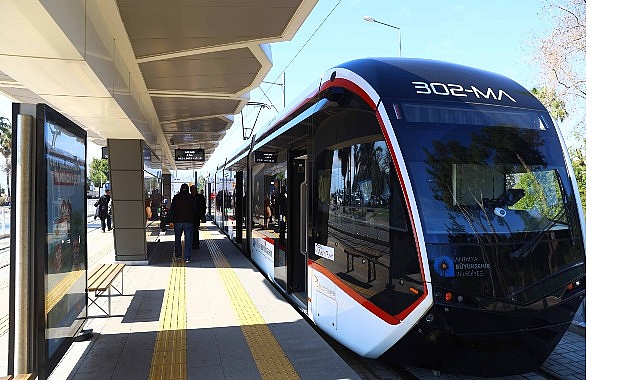 B&uuml;y&uuml;kşehir&rsquo;e ait toplu ulaşım ara&ccedil;ları