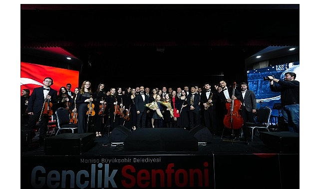 B&uuml;y&uuml;kşehir&rsquo;in Gen&ccedil;lik Senfoni Orkestrası İlk Konserinde Devleşti