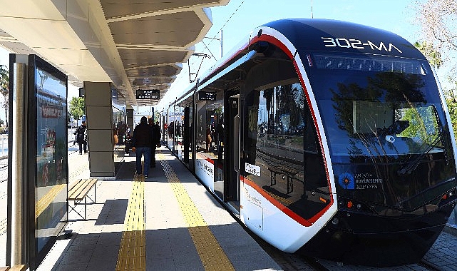 B&uuml;y&uuml;kşehir&rsquo;in toplu ulaşım ara&ccedil;ları 15 Temmuz&rsquo;da &uuml;cretsiz
