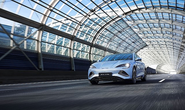 BYD&rsquo;nin Elektrikli Sportif Sedanı SEAL,   T&uuml;rkiye&rsquo;ye &Ouml;zel &Uuml;retilen 160 kW&rsquo;lık Versiyonuyla  Yollara &Ccedil;ıkıyor