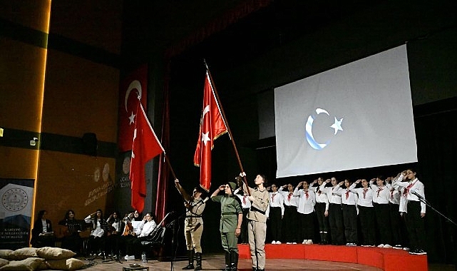 &Ccedil;anakkale Ruhu Kartepe&rsquo;de Sahneye Taşındı