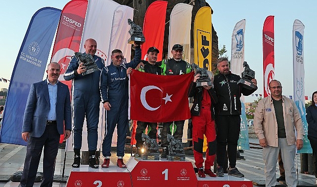 &Ccedil;anakkale'de Baja Troia'da R&uuml;zgarı Esti