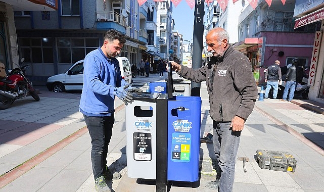 Canik Belediyesi Sıfır Atık K&uuml;lt&uuml;r&uuml;n&uuml; B&uuml;y&uuml;t&uuml;yor: Yeni Atık Noktaları Oluşturuldu