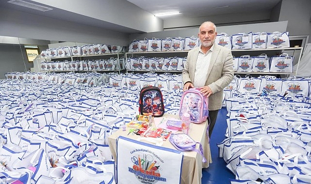 Canik Belediyesi&rsquo;nden Okula Başlayan T&uuml;m &Ccedil;ocuklara &Ccedil;anta ve Kırtasiye Setleri Hediye