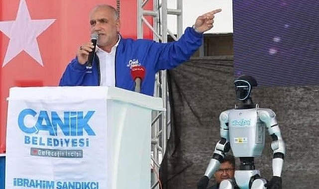 Canik Belediyesi'nden Rekor: CANİKFEST&rsquo;te 131.624 Kişi Yapay Zek&acirc; Teknolojisiyle Tanıştı&nbsp;