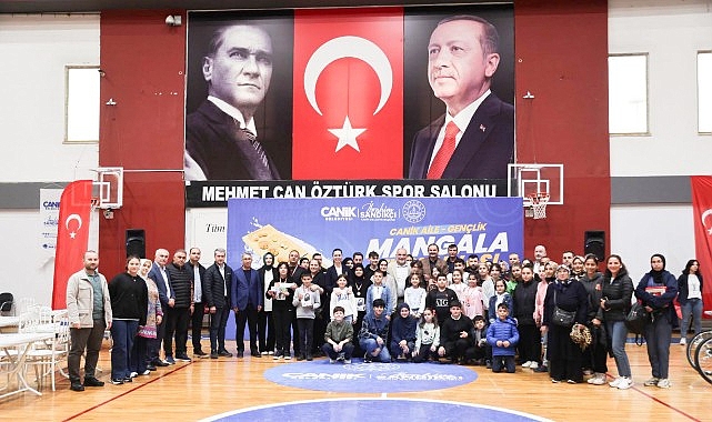 Canik Belediyesi'nin il&ccedil;ede d&uuml;zenlediği Canik Aile Gen&ccedil;lik Mangala Turnuvası b&uuml;y&uuml;k heyecana sahne oldu.