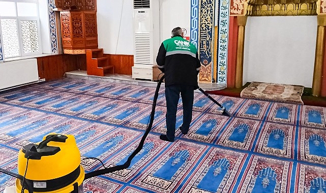 Canik'te Camiler Dip K&ouml;şe Temizleniyor