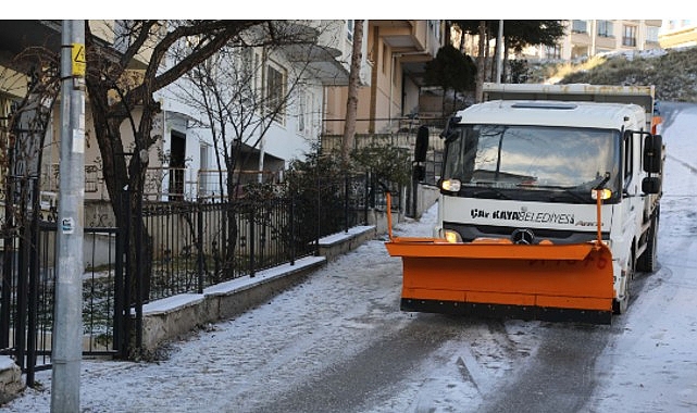 &Ccedil;ankaya Belediyesi&rsquo;nden Buzlanmaya Karşı Yoğun &Ccedil;alışma